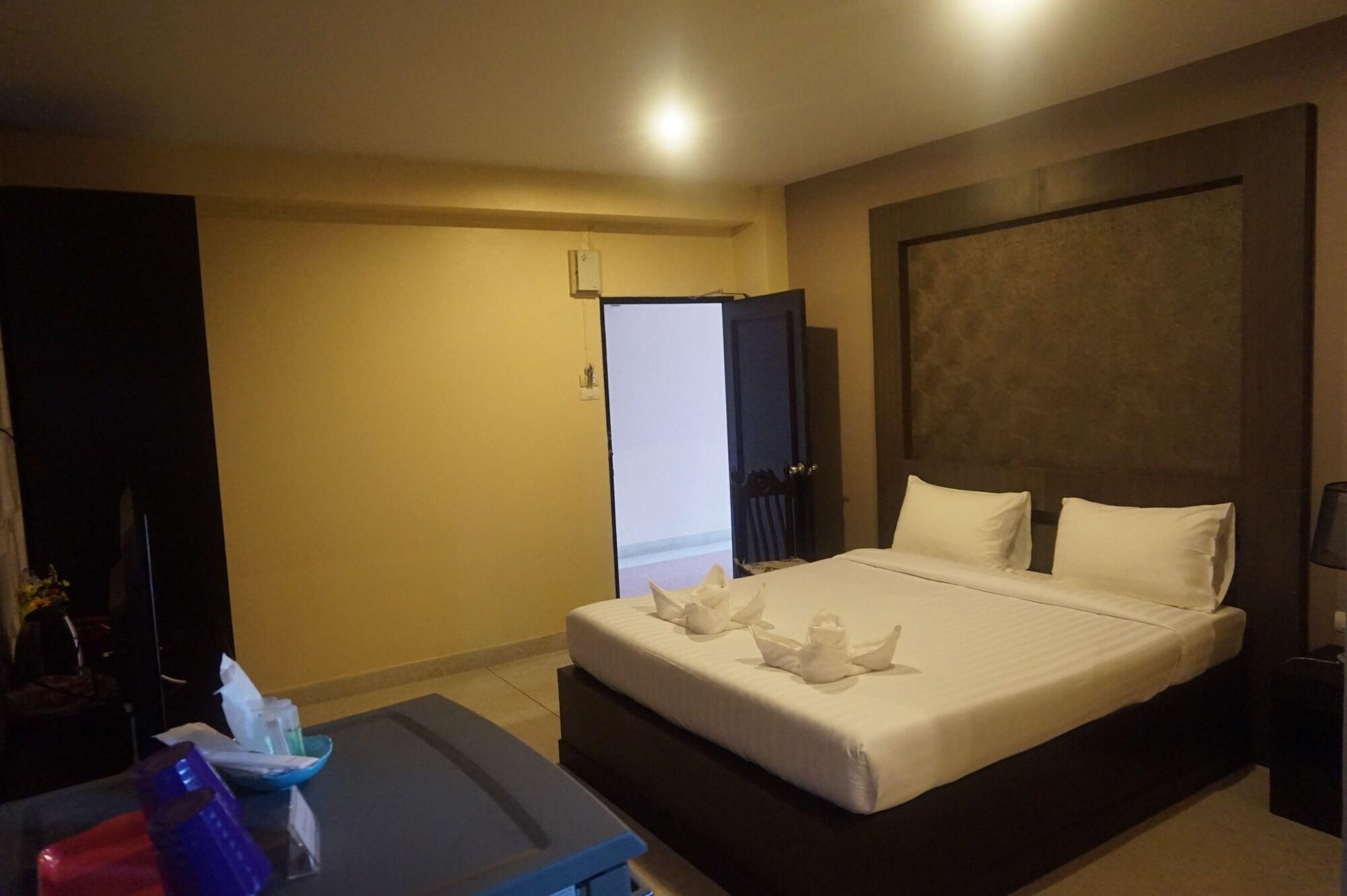 Metro Residence Surin Luaran gambar